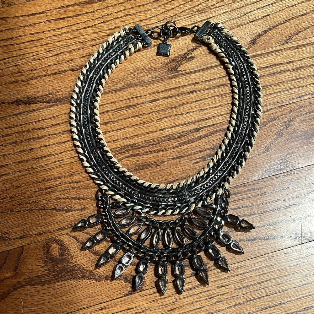 Bcbgmaxazria neutral colors statement necklace - Picture 2 of 3